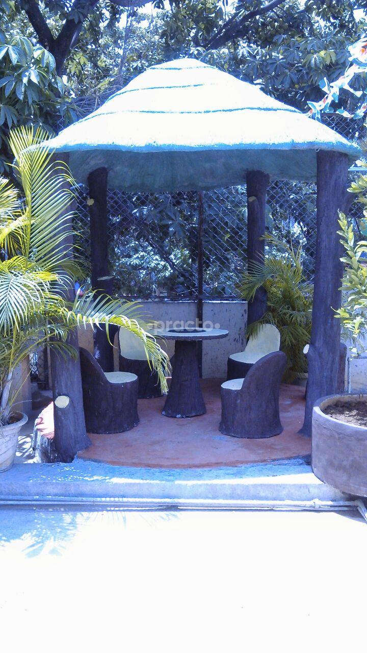 Waiting Area at Saritha Dental Clinic Sainikpuri Hyderabad