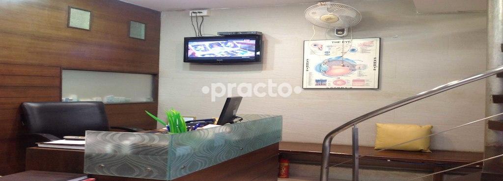 Reception at Sadhana Eye Care Marine Lines Mumbai