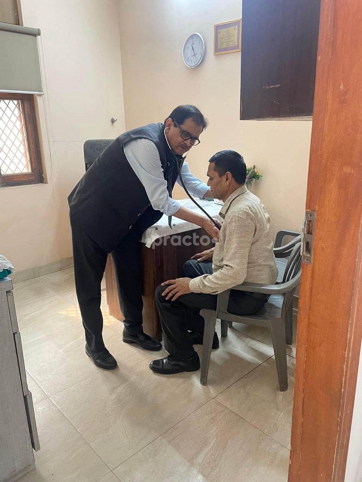 Consultation Room at Heart and Gynae Clinic New Friends Colony Delhi