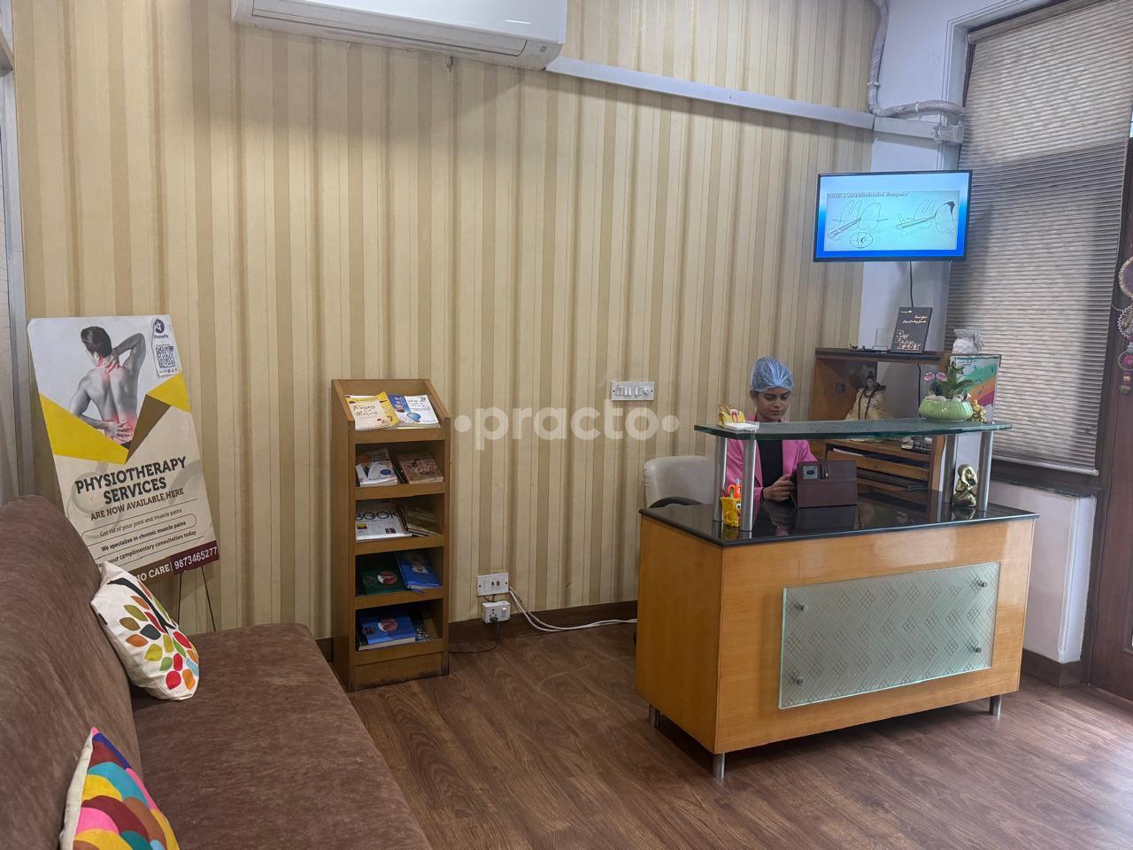 Reception Area at Marwaha Dental clinic DLF Phase II Gurgaon