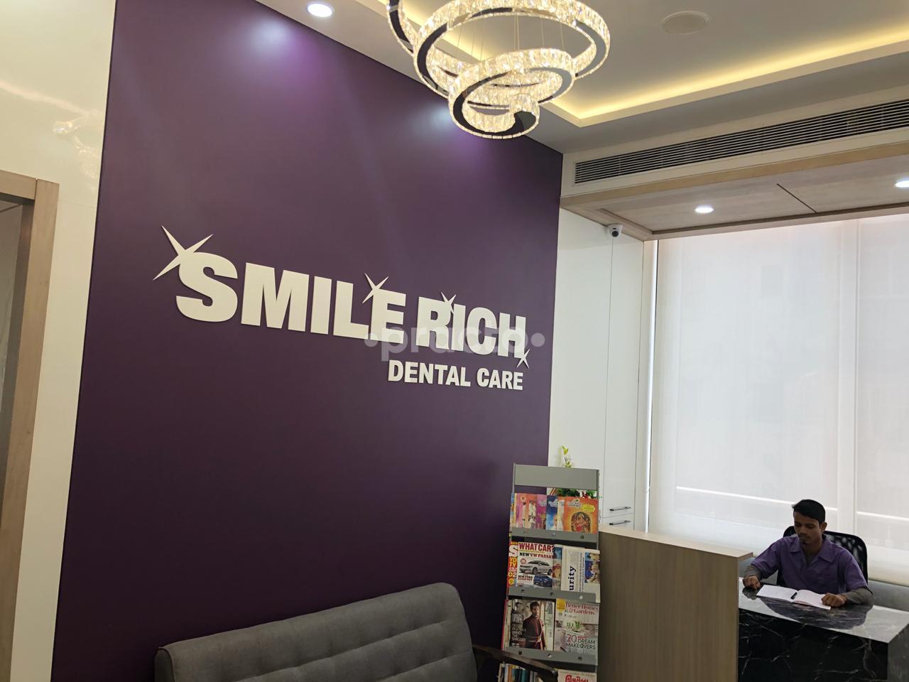 Reception at SMILERICH Dental Care Kandivali West Mumbai