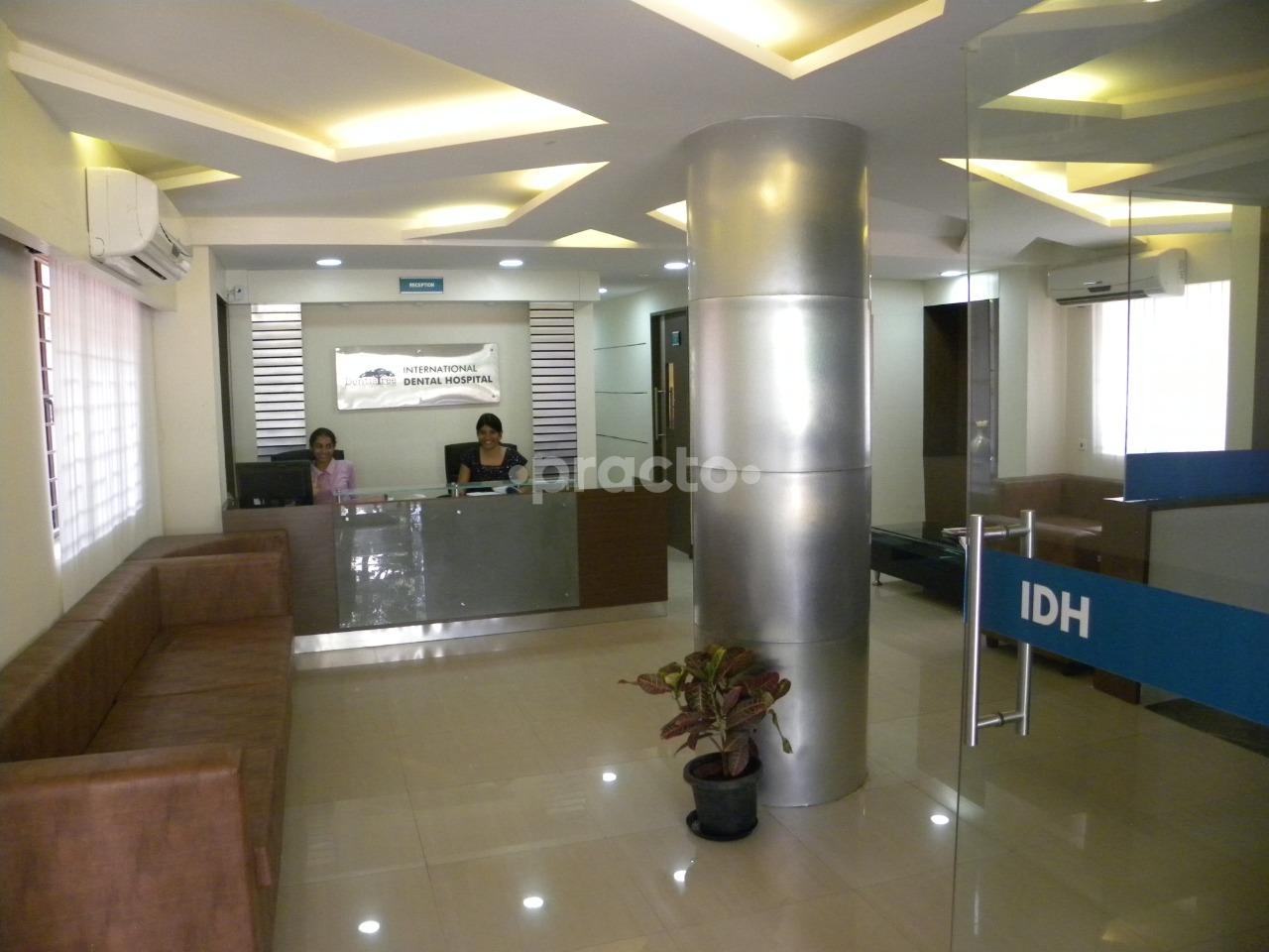 Reception at Dentistree Dental Hospitals Teynampet Chennai