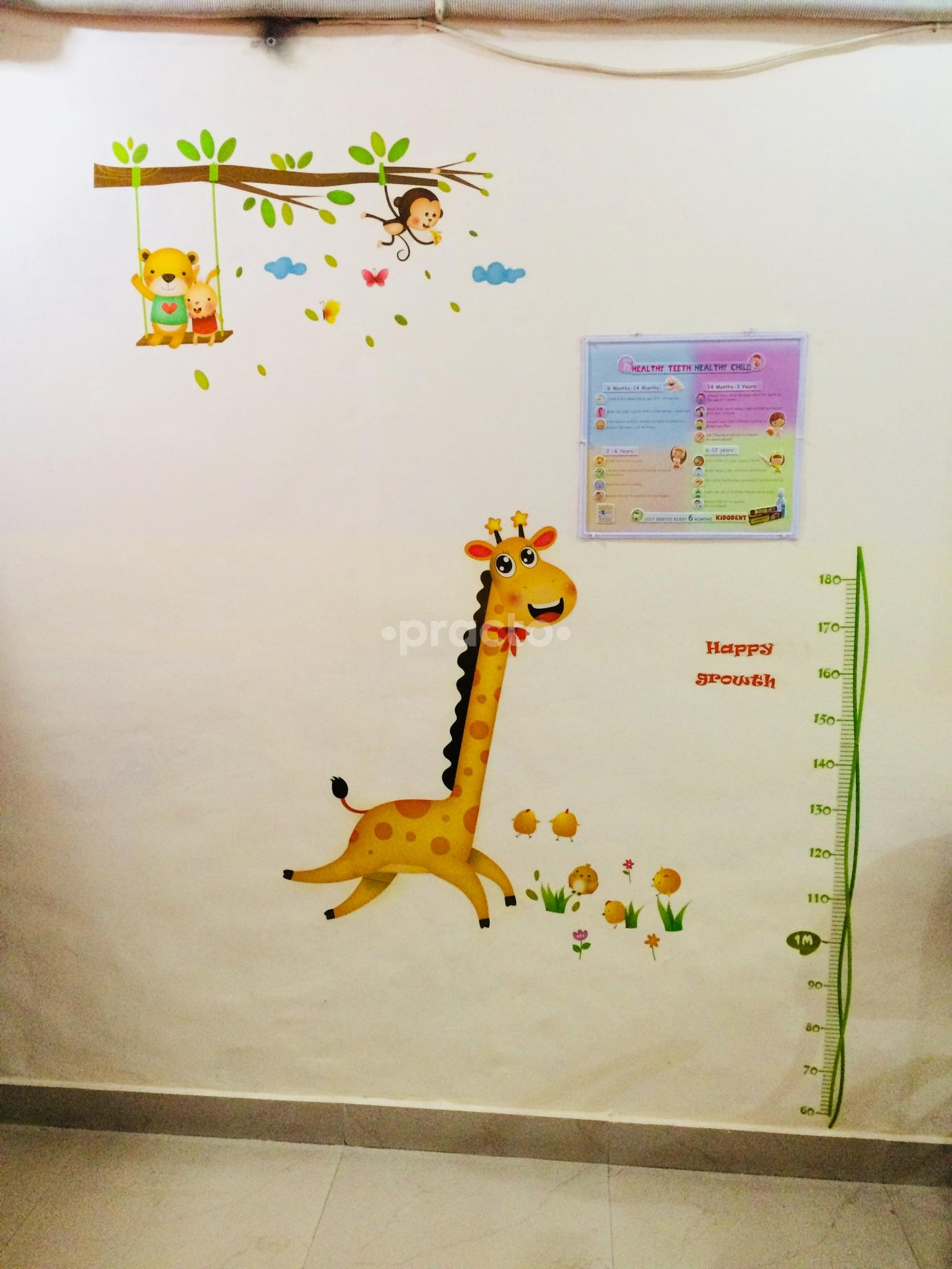 Waiting Area at First Tooth Clinic Palam Vihar Gurgaon