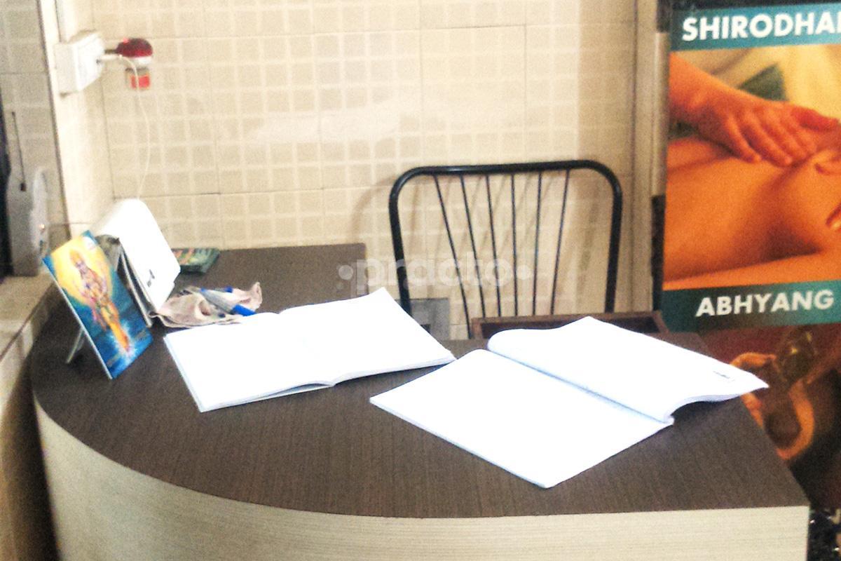 Reception at Shri Dhanvantari Ayurvedic & Panchkarma Clinic Mira Road Mumbai