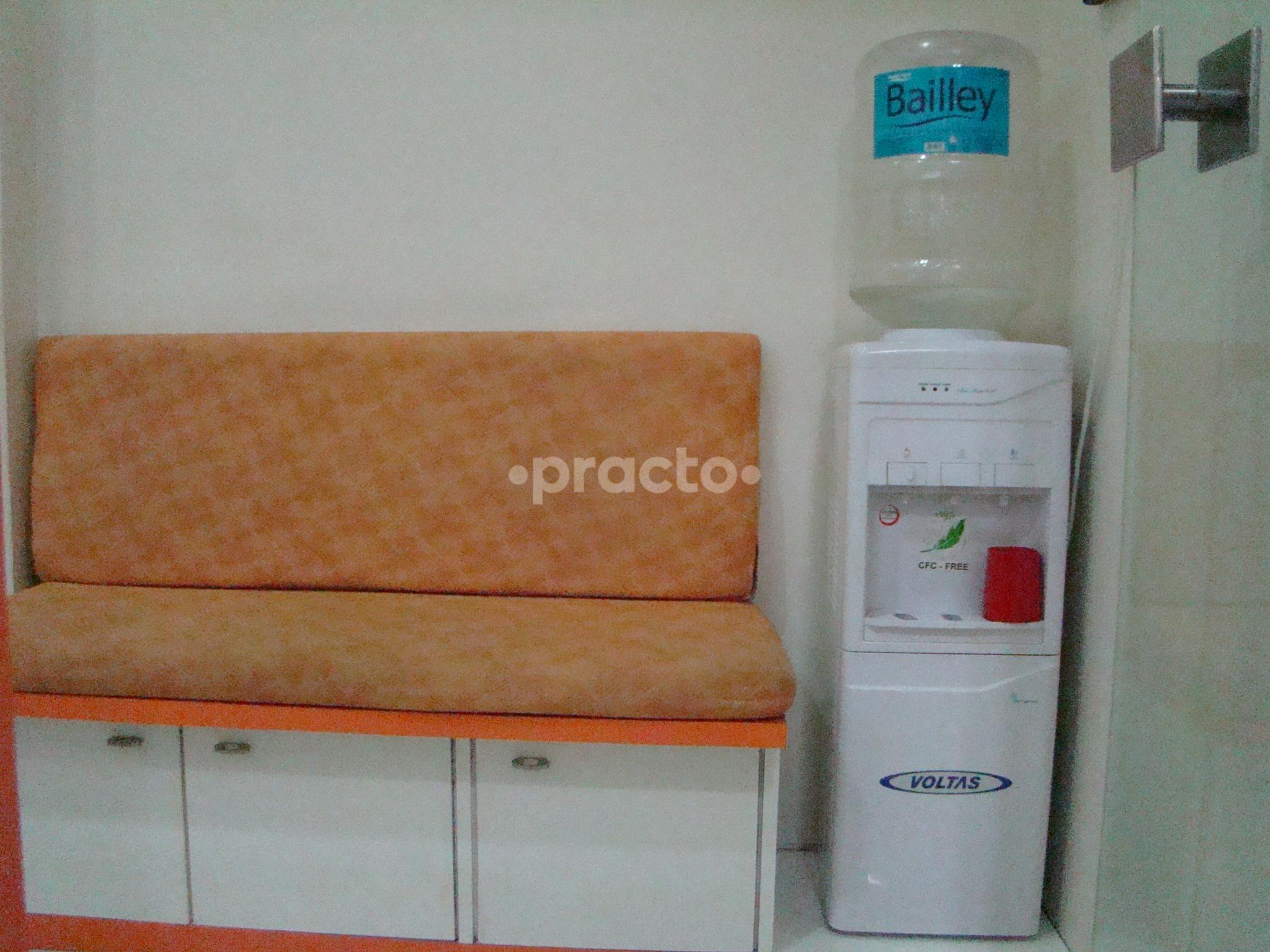 Reception at Natural Dental Care Santacruz West Mumbai