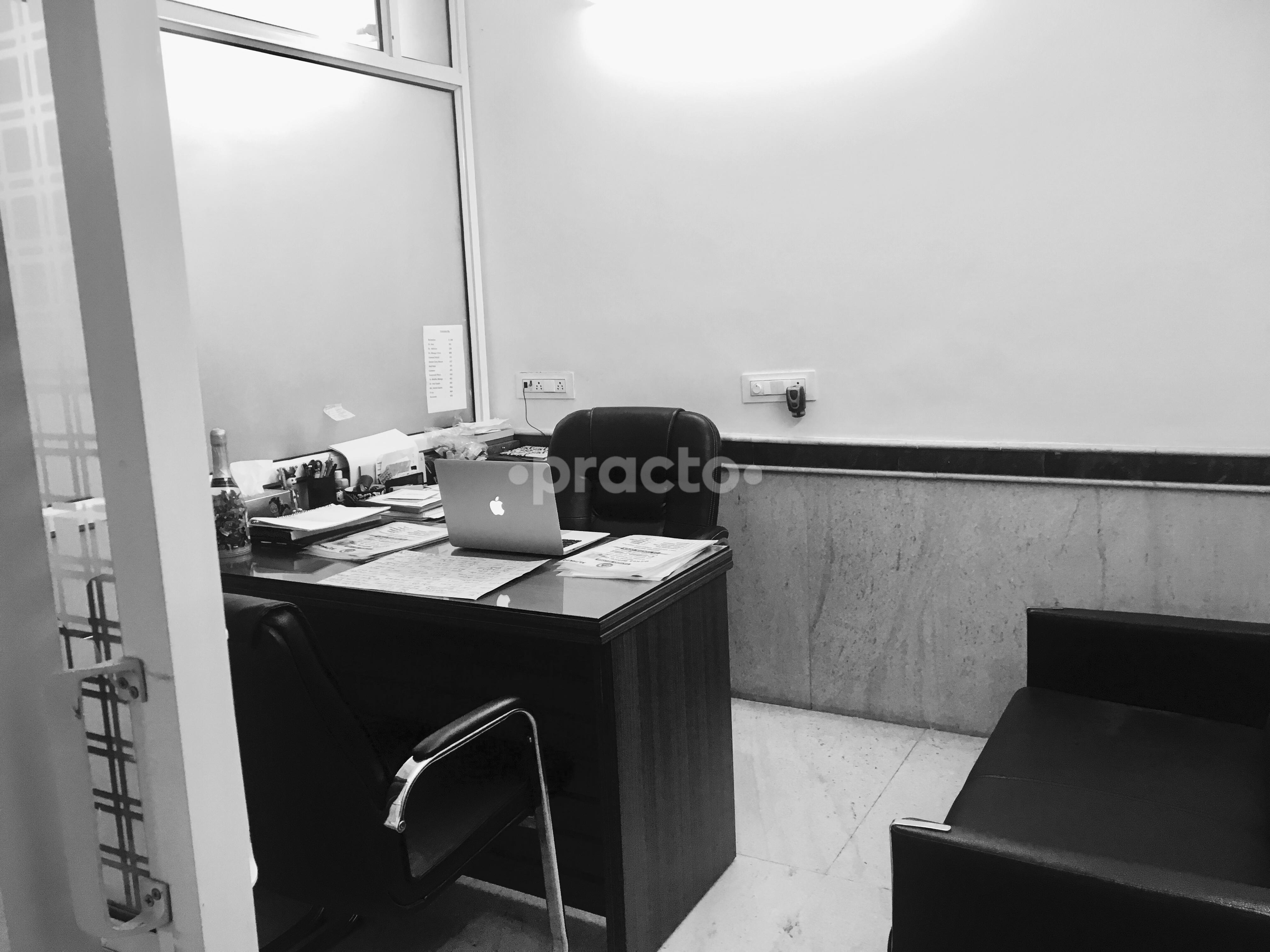 OPD/Ward at Mindcure @ Monga Medical Centre Krishna Nagar Delhi