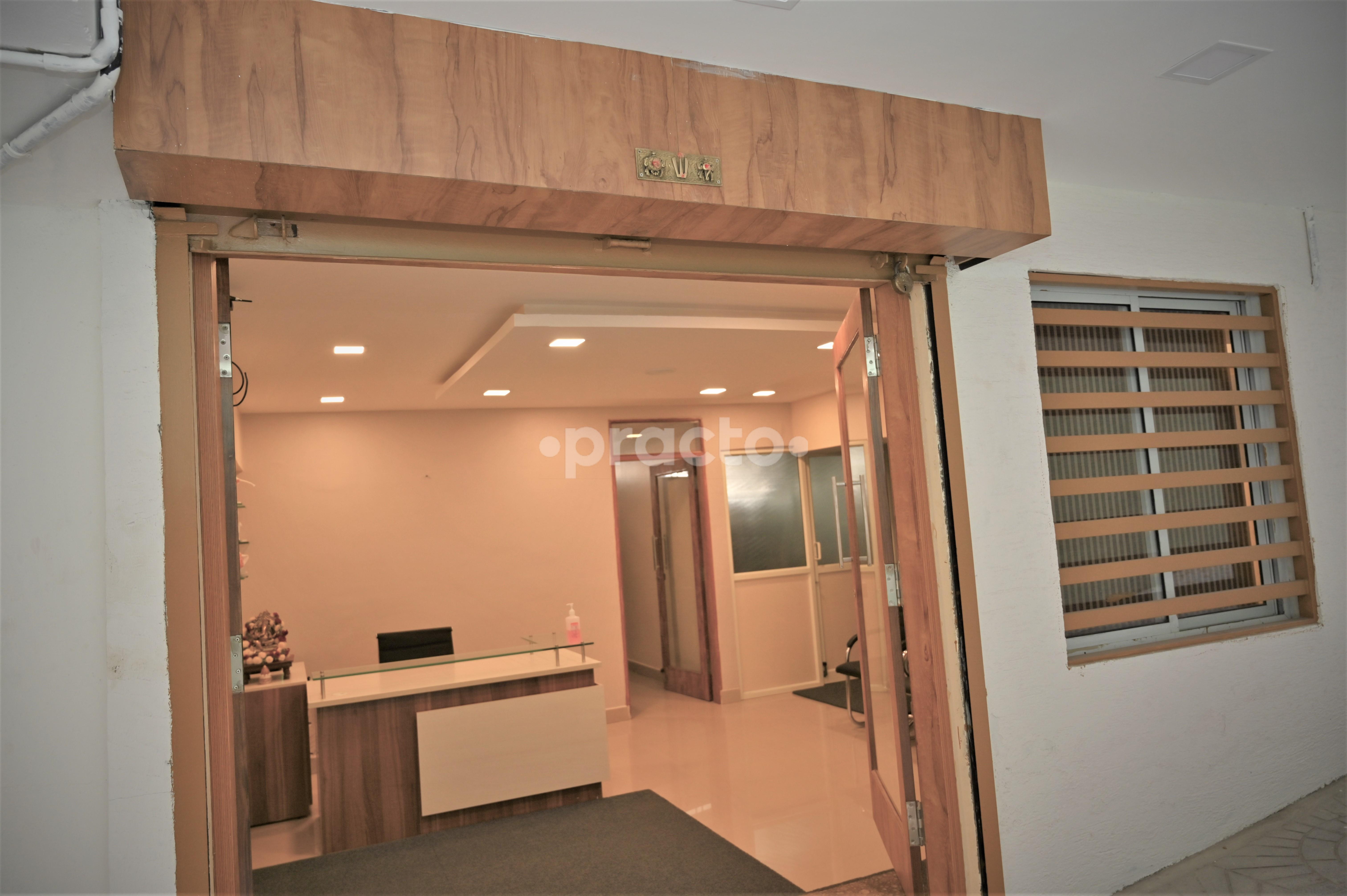 Main Entrance at Ishas Physiotherapy and Spine Care Clinic Jayanagar Bangalore