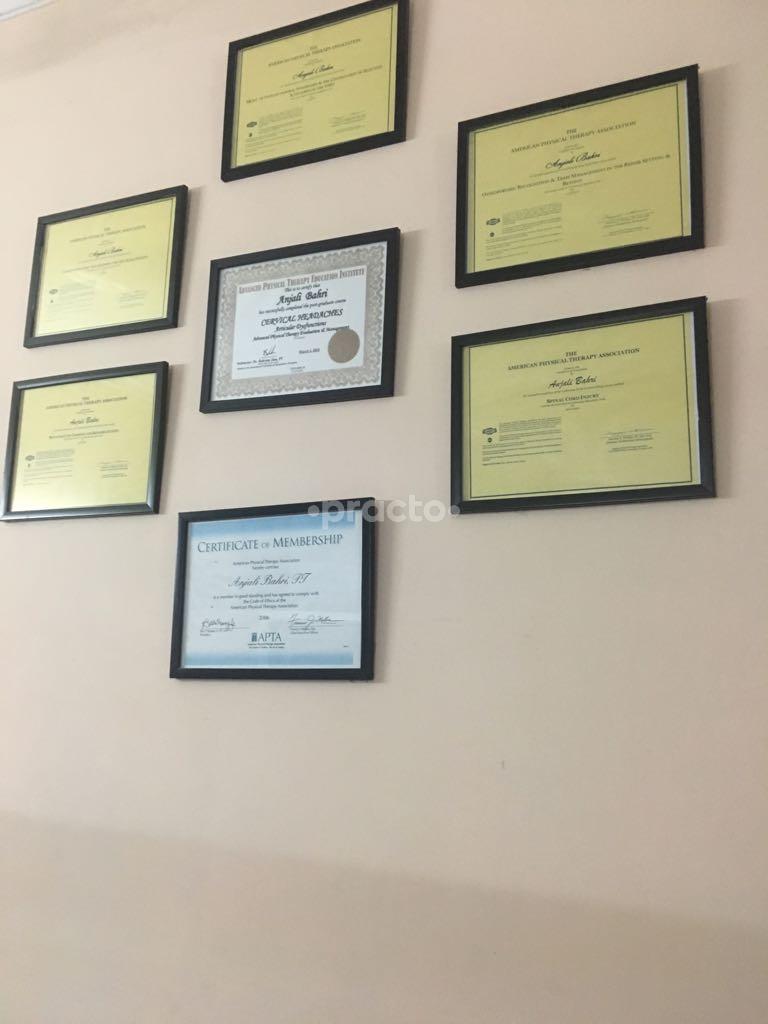 Reception Area at Dr. Anjali Bahri Physiotherapy Clinic Gurgaon Sector 50 Gurgaon