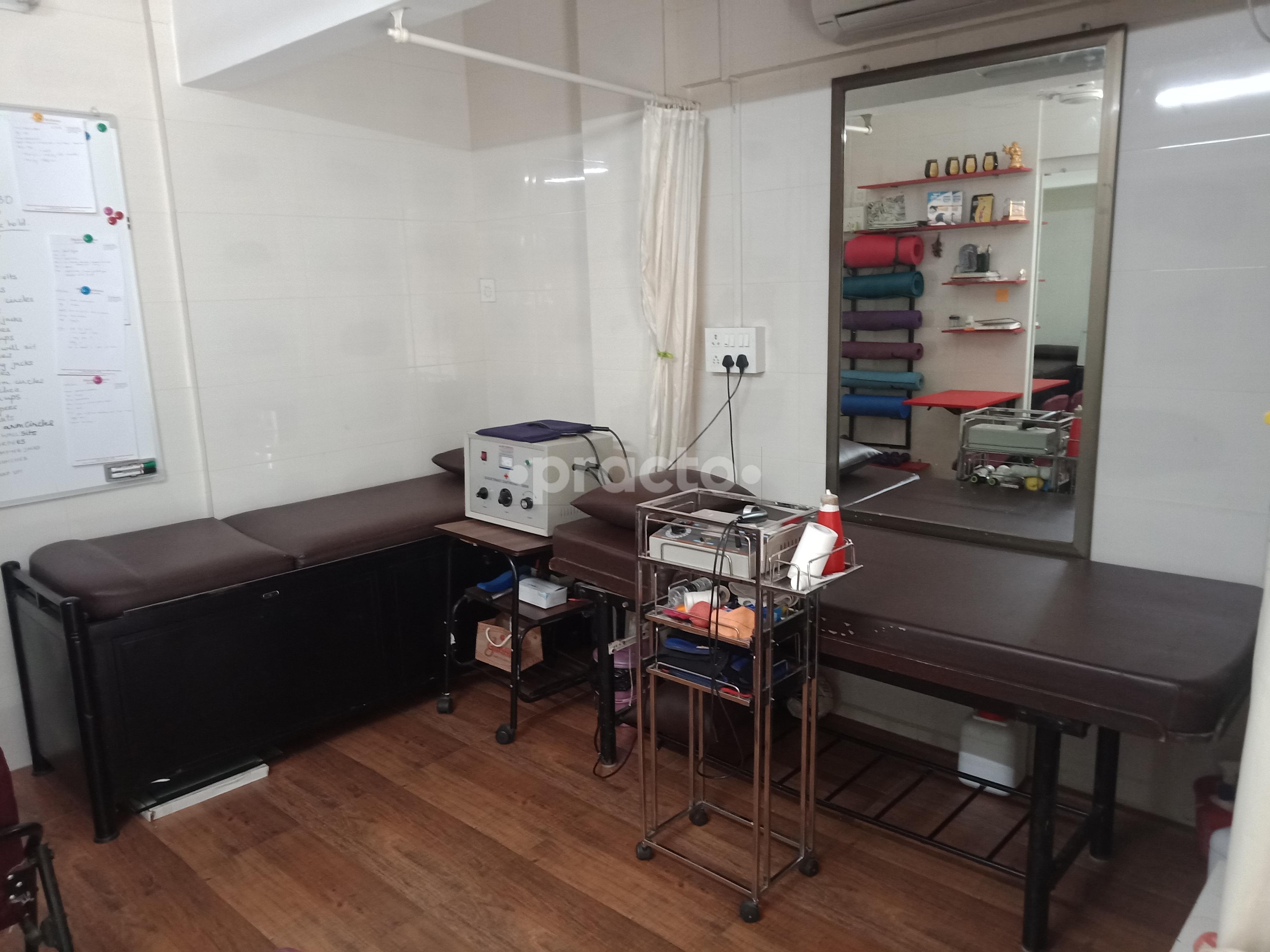 Waiting Area at Dr Priyanka's Physiowellness Physiotherapy clinic. Andheri East Mumbai