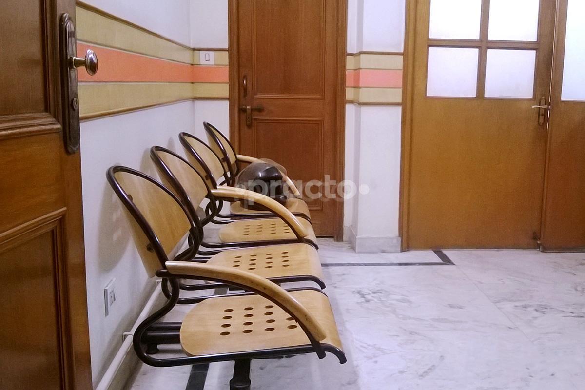 Waiting Area at Dr. Ameeta Manchanda's Holistic Homeopathy Sector 41 Noida