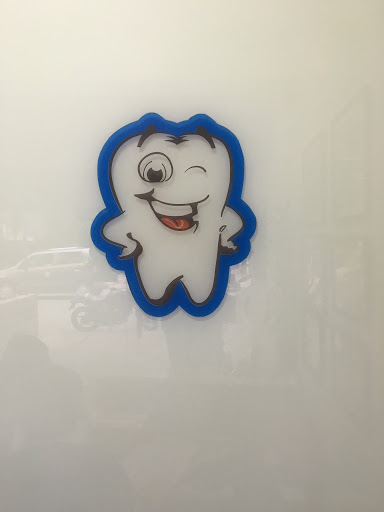 SMILING PEARLS DENTAL CLINIC AND IMPLANT CENTRE