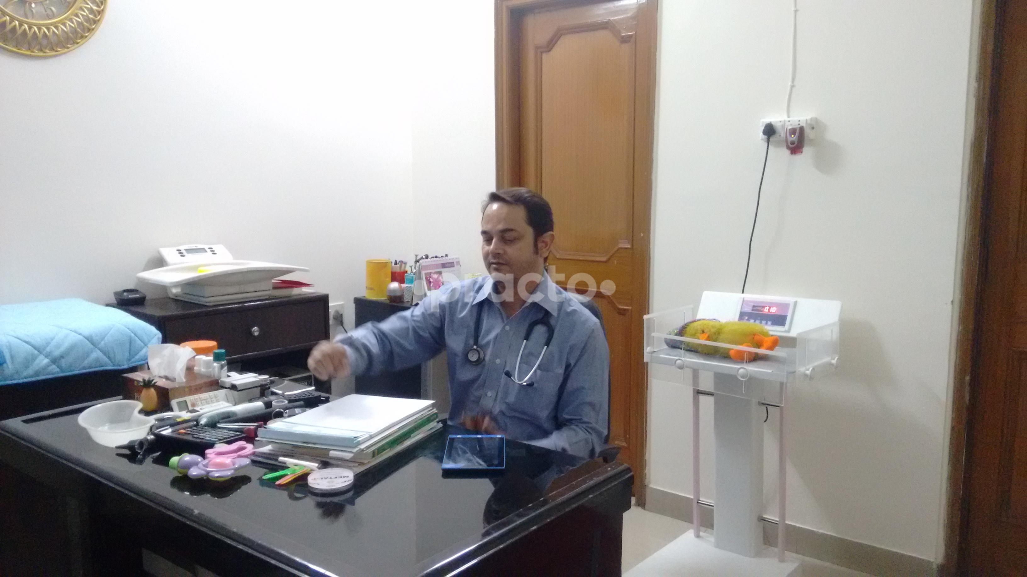 OPD/Ward at Child & New Born Clinic+Vaccination Centre Delta II Greater Noida