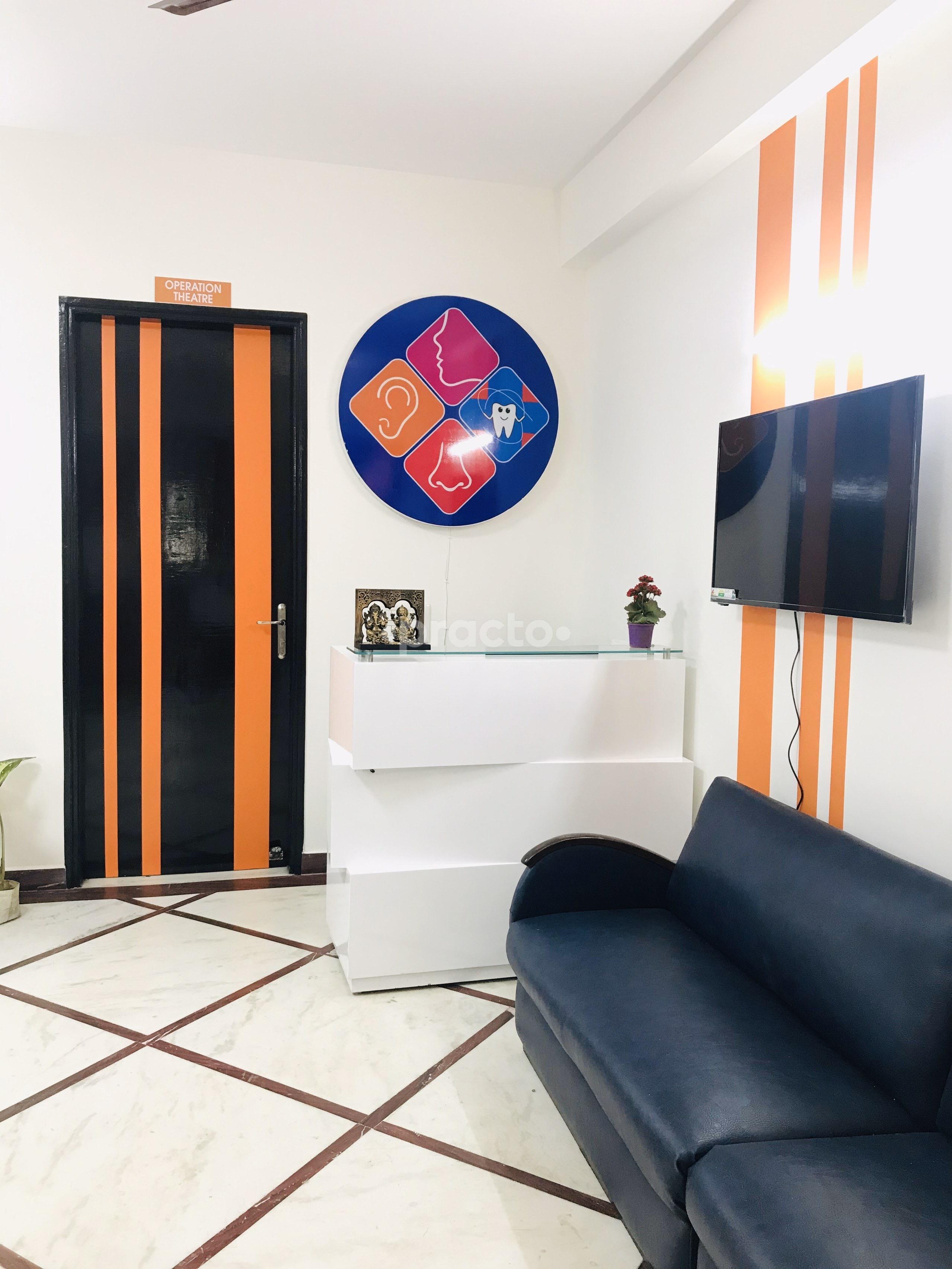 Reception Area at De' Cure International ENT & Dental Centre Gurgaon Sector 38 Gurgaon