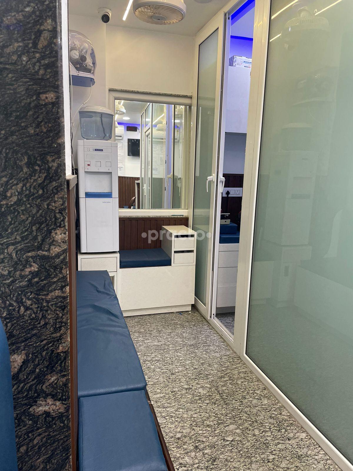 Waiting Area at Singhal Clinic Rohini Delhi