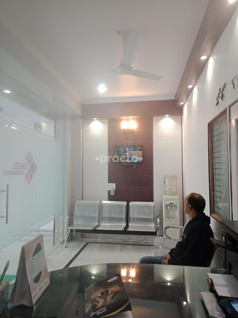 Waiting Area at Excel Ortho Spine & Gynaec Clinic Dwarka Delhi