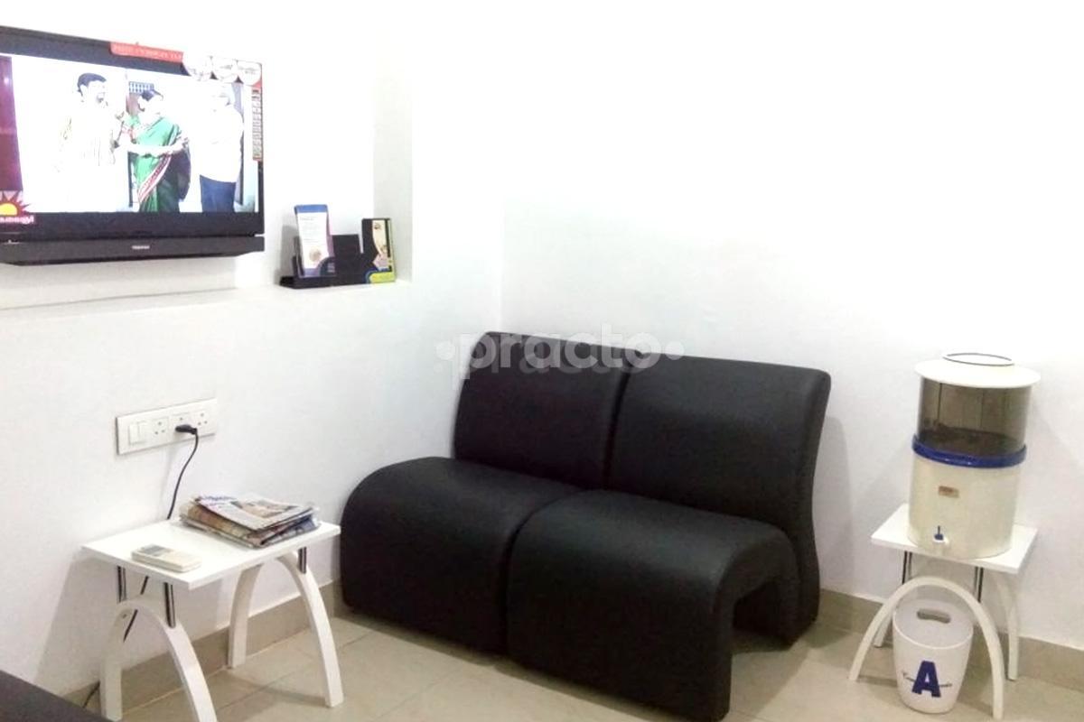 Waiting Area at RR Dental Hospitals Vadapalani Chennai