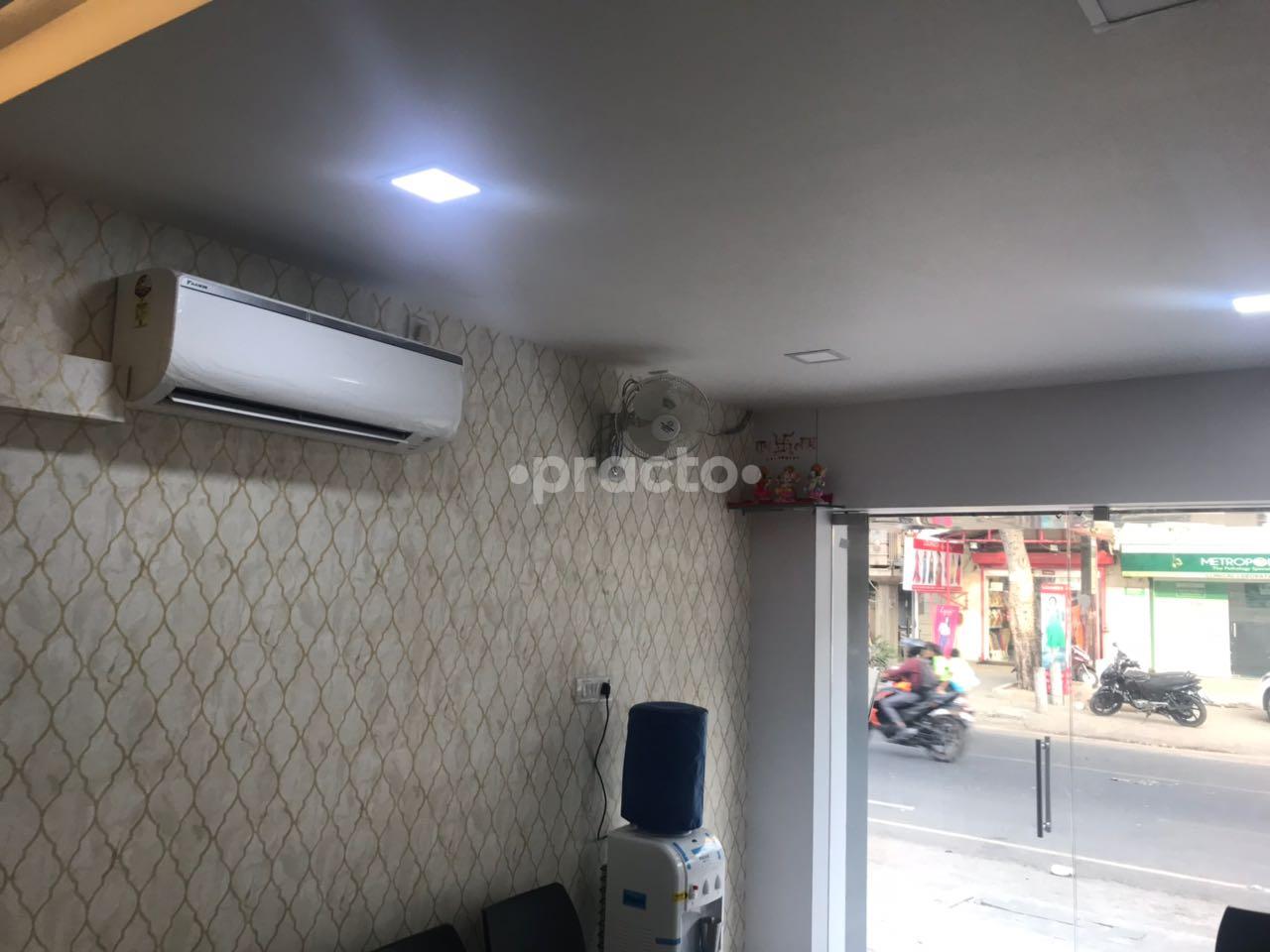 Waiting Area at Mahi  Clinic Kilpauk Chennai