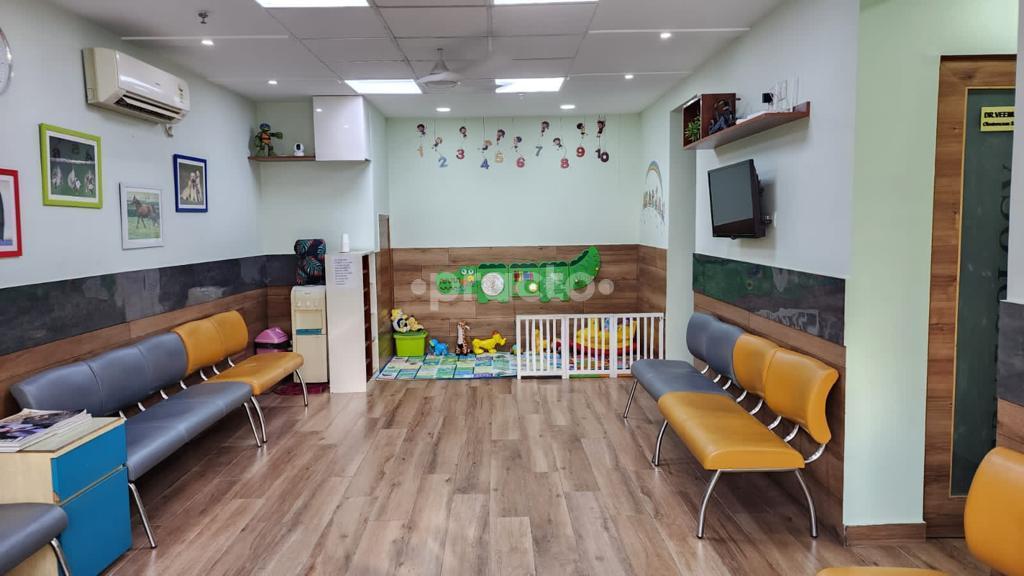Waiting Area at Svastyka Woman and Kids Clinic South City-II Gurgaon