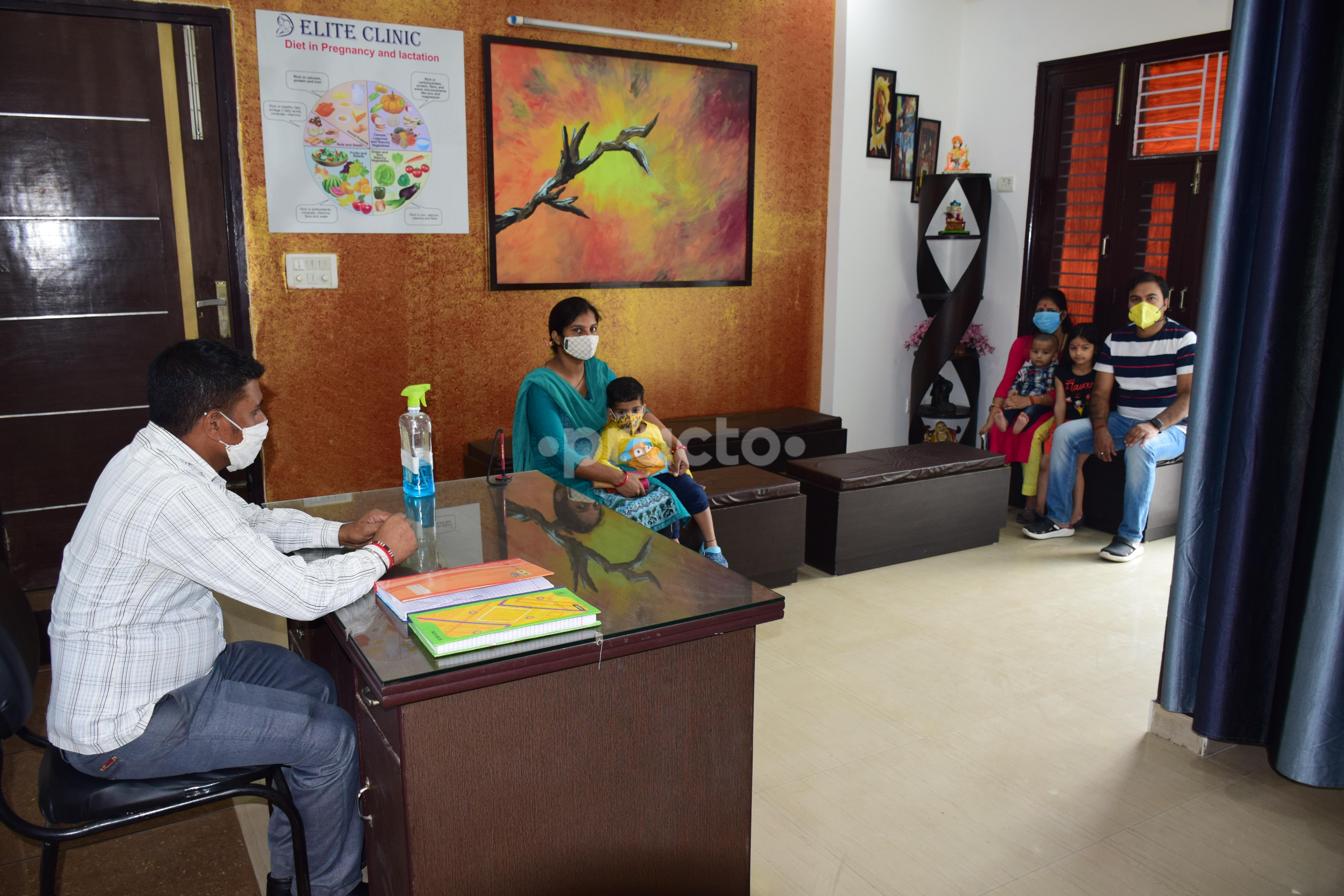 Reception Area at Elite Clinic Indirapuram Ghaziabad