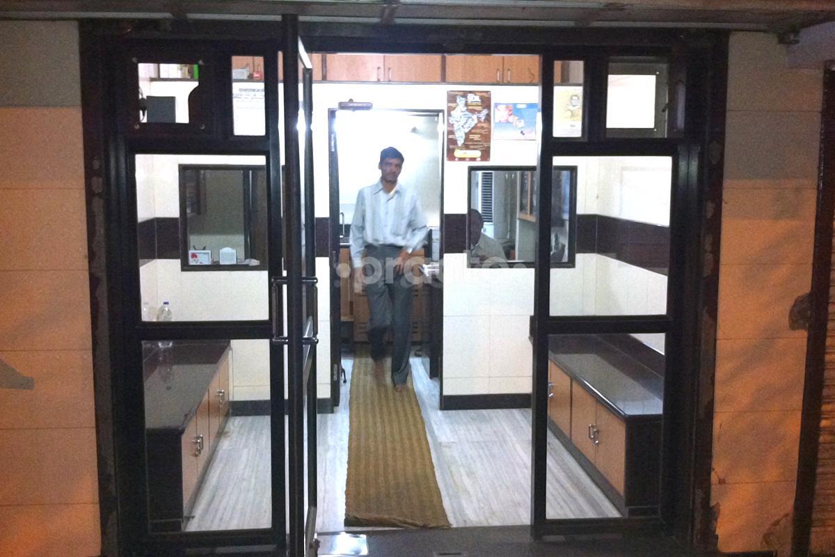 Entrance at Dr. Mahendra I.Patel Malad West Mumbai