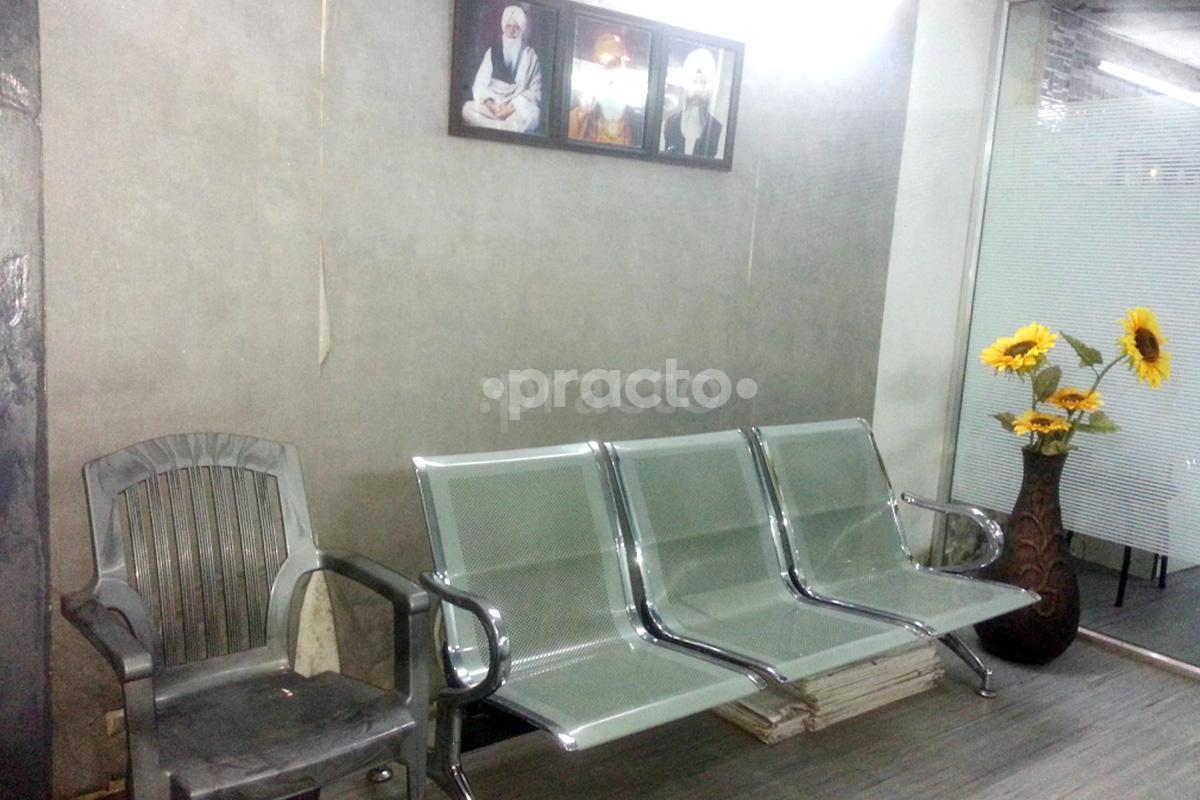 Waiting Area at Happy Smiles Dental Care Centre Ulhasnagar Thane