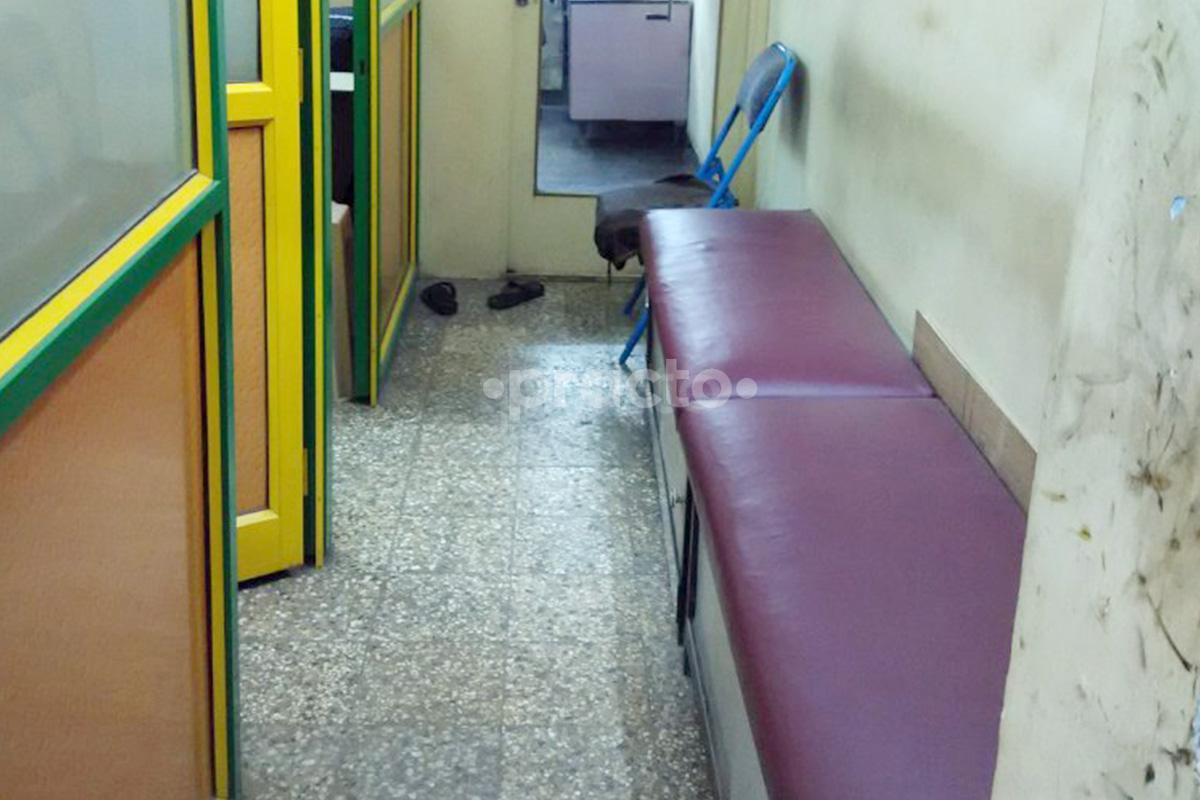Waiting Area at Dr. Veera's Polyclinic Dahisar West Mumbai