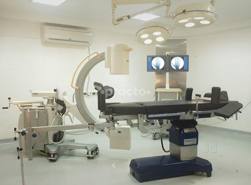 Sterling Hospital Race Course Road Vadodara