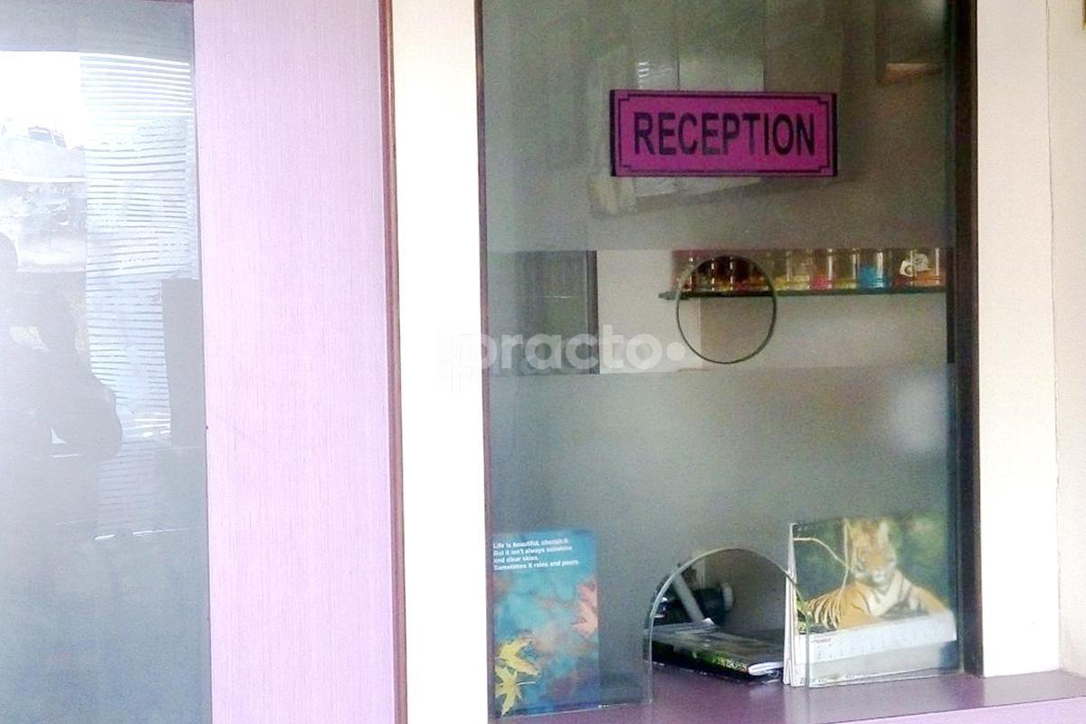 Reception at Sai Clinic Bibvewadi Pune