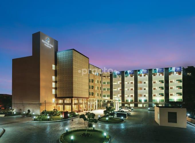 Outer Facade at Marengo Asia Hospitals Gurgaon Sector 56 Gurgaon