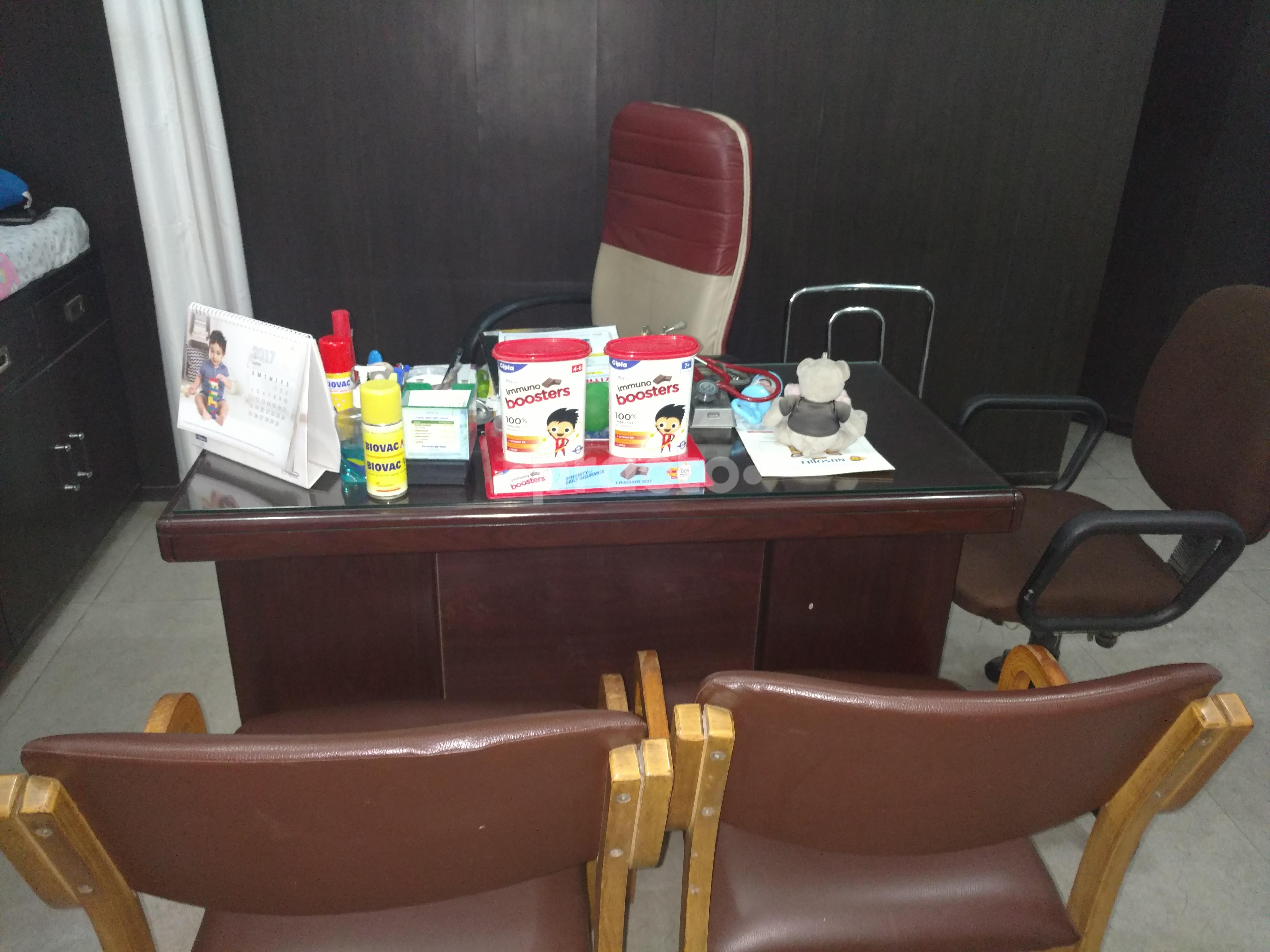 Friends Eye & Child Care Centre Sector 17 Noida