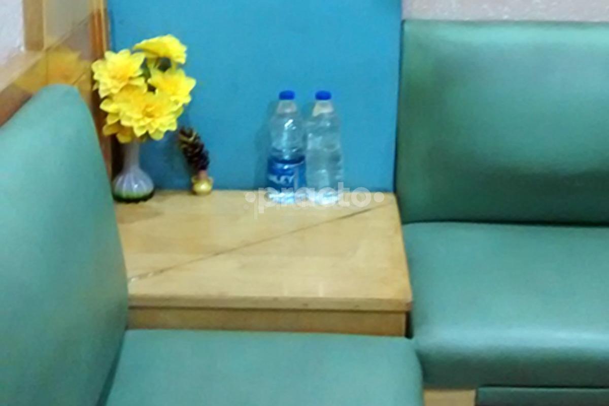 Waiting Area at Pearl Dental Clinic Diamond Harbour Road Kolkata