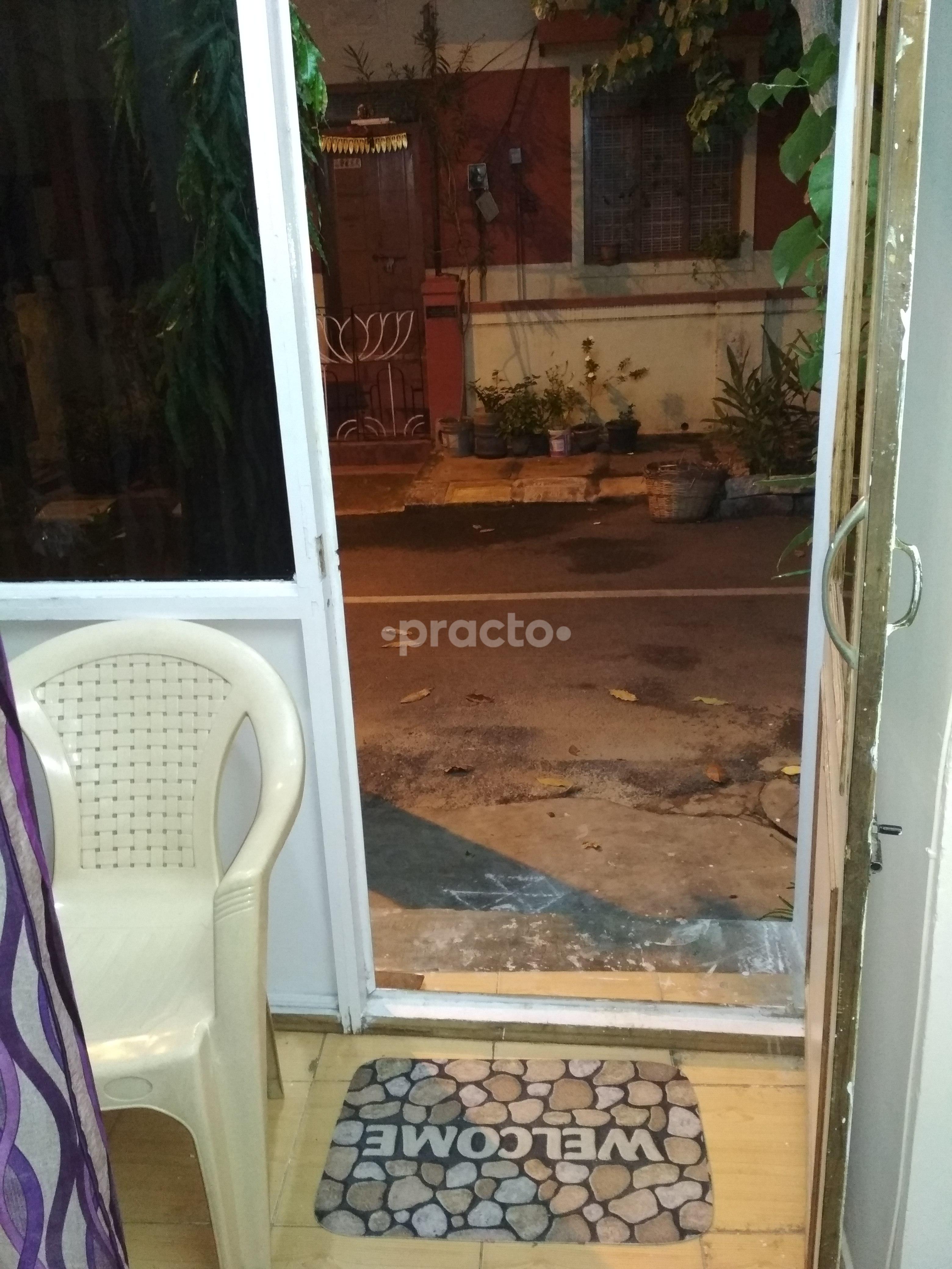 Entrance at Lakshmi Health Clinic Malleswaram Bangalore
