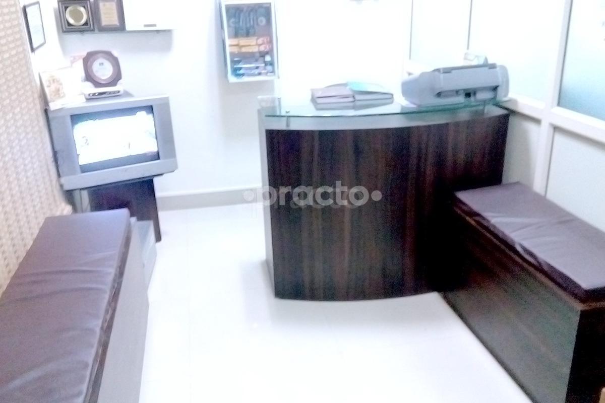 Waiting Area at Dr Amit Gaur Dental Clinic Aliganj Lucknow
