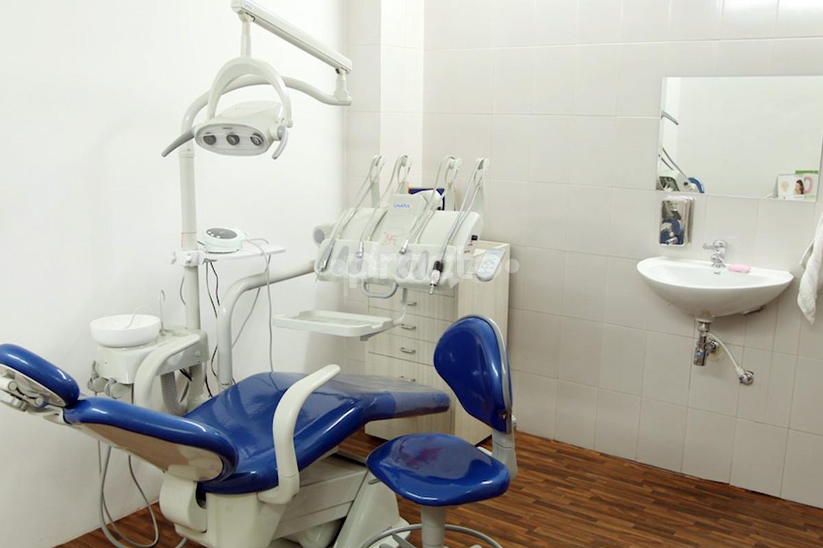 Services at Dental Care Clinic Hazratganj Lucknow
