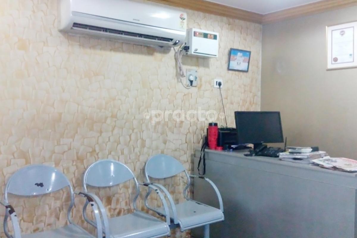 Reception at Dental Care Centre Thiruvottiyur Chennai
