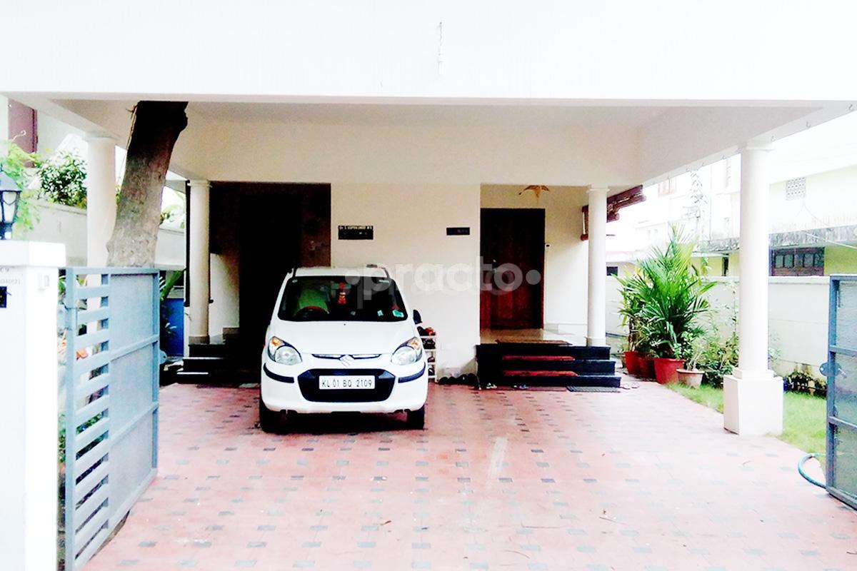 Entrance at Dr.S.Gopakumar Clinic Vanchiyur Thiruvananthapuram