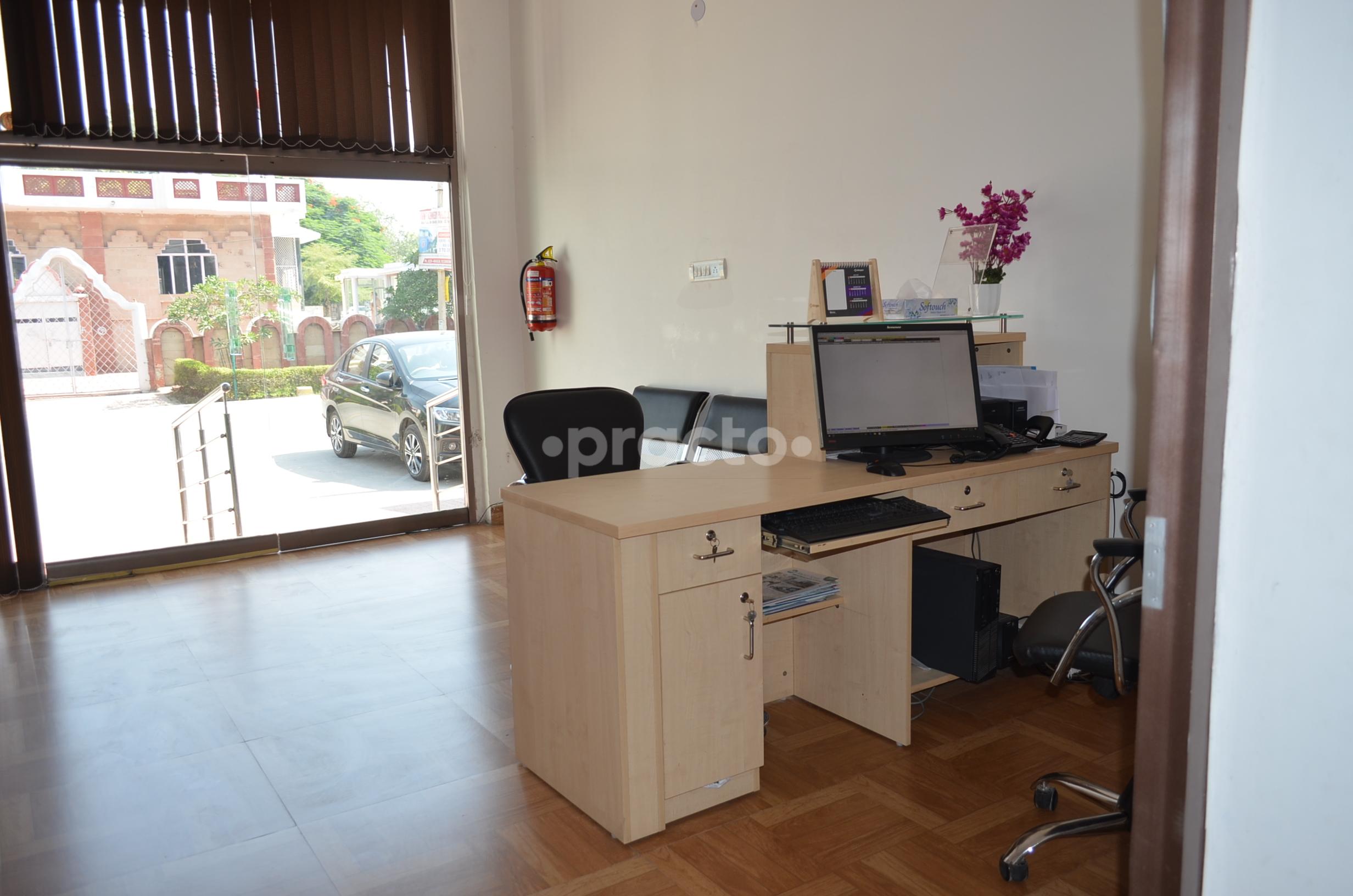 Reception at Eye HUB Vision Care Sector 28 Faridabad