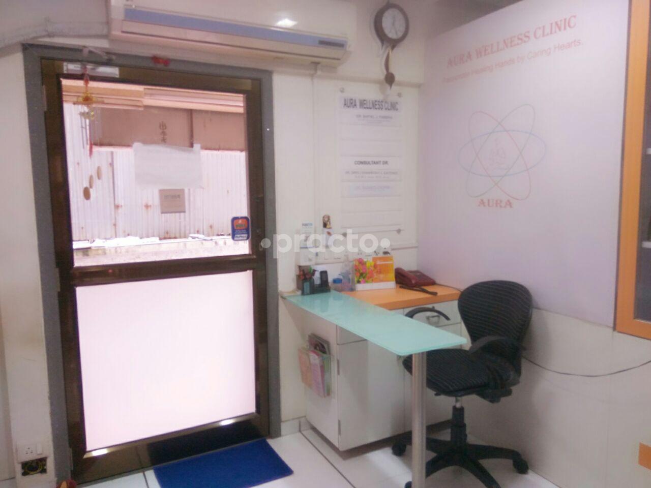 OPD/Ward at Dr.Shital Parekh's Aura Wellness  clinic Vileparle Mumbai