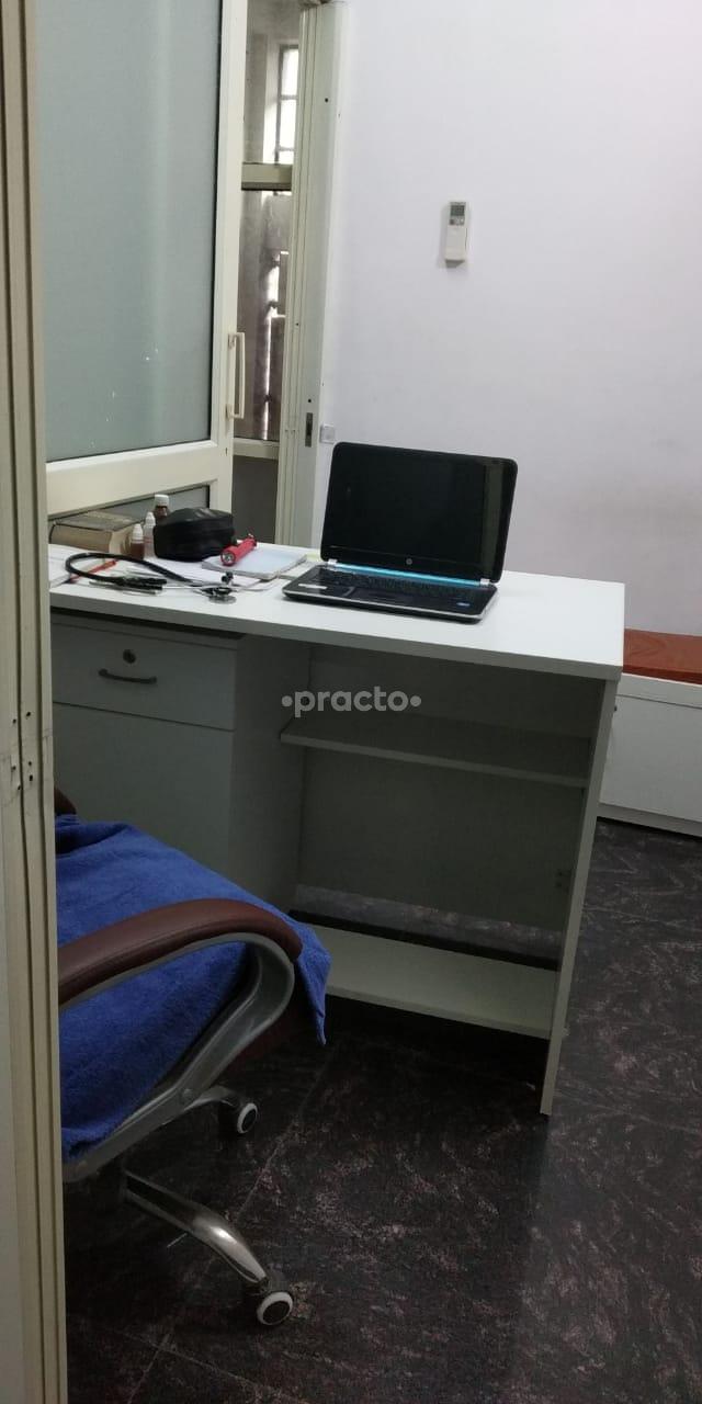 Consultation Room at Dr Suraj S Tanwar Homeopathy Bhawan Clinic Railway Road Gurgaon