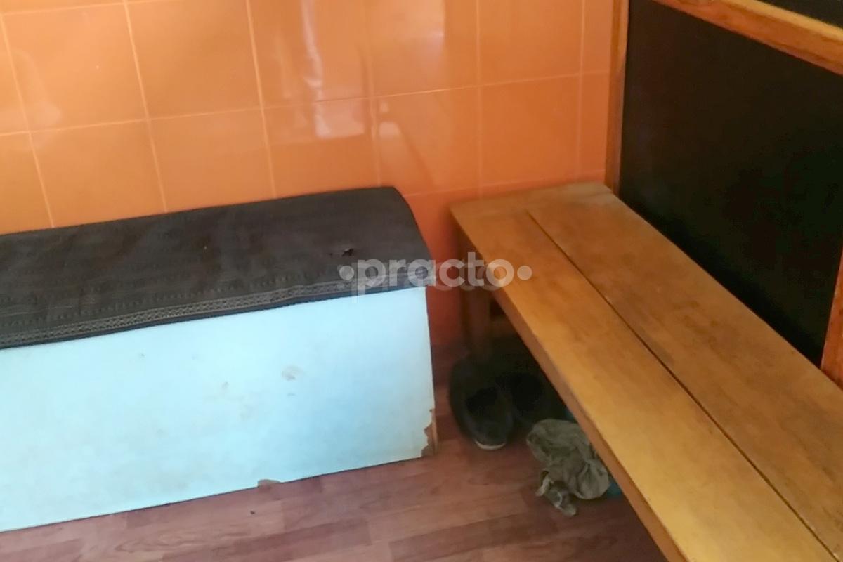 Waiting Area at Dr Abdul Aziz Solanki Clinic Ganjipeth Nagpur