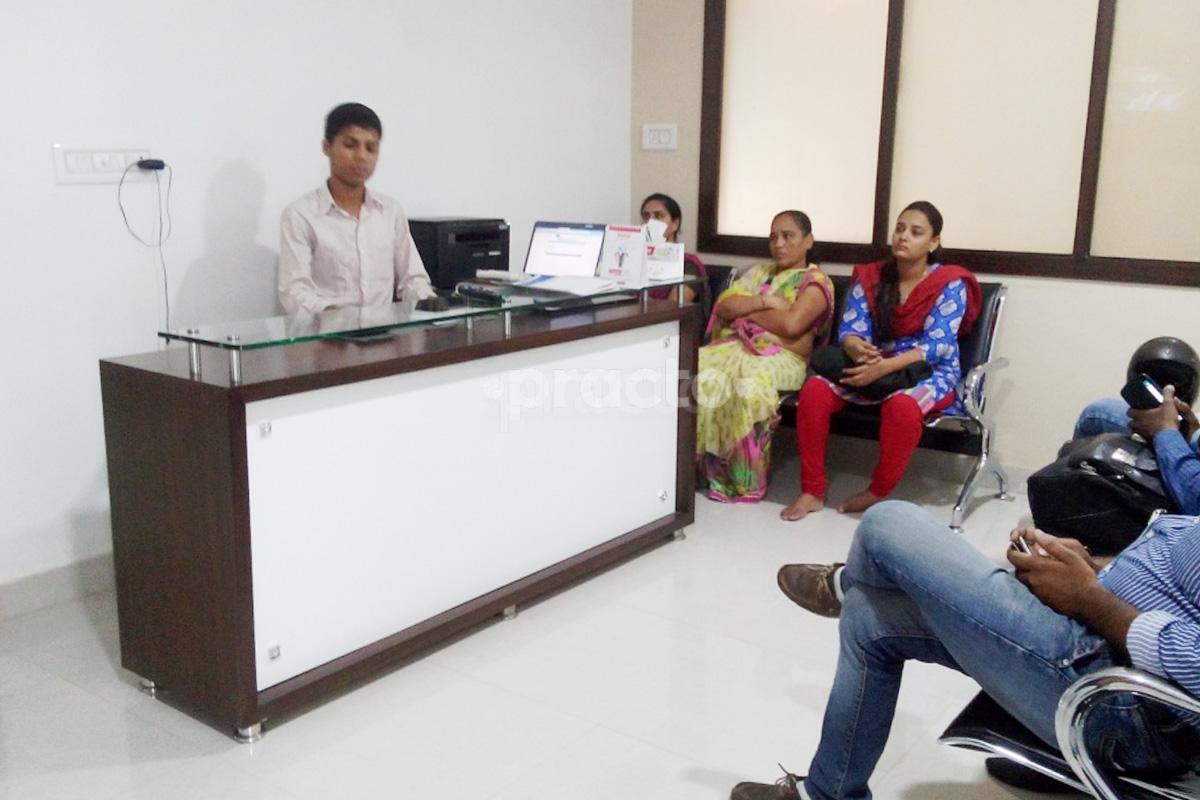 Reception at Dental Solutions Jodhpur Residency Road Jodhpur