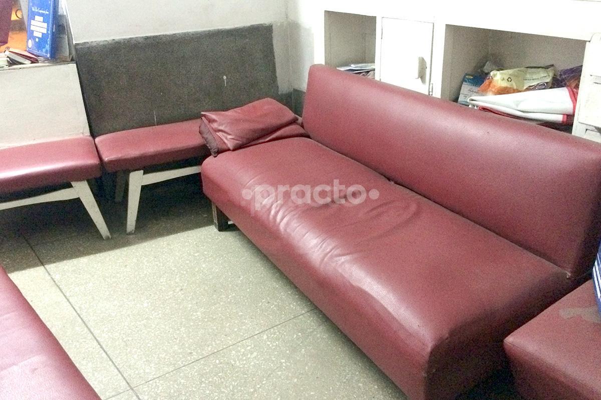Waiting Area at Oudhesh Narain Clinic Daliganj Lucknow