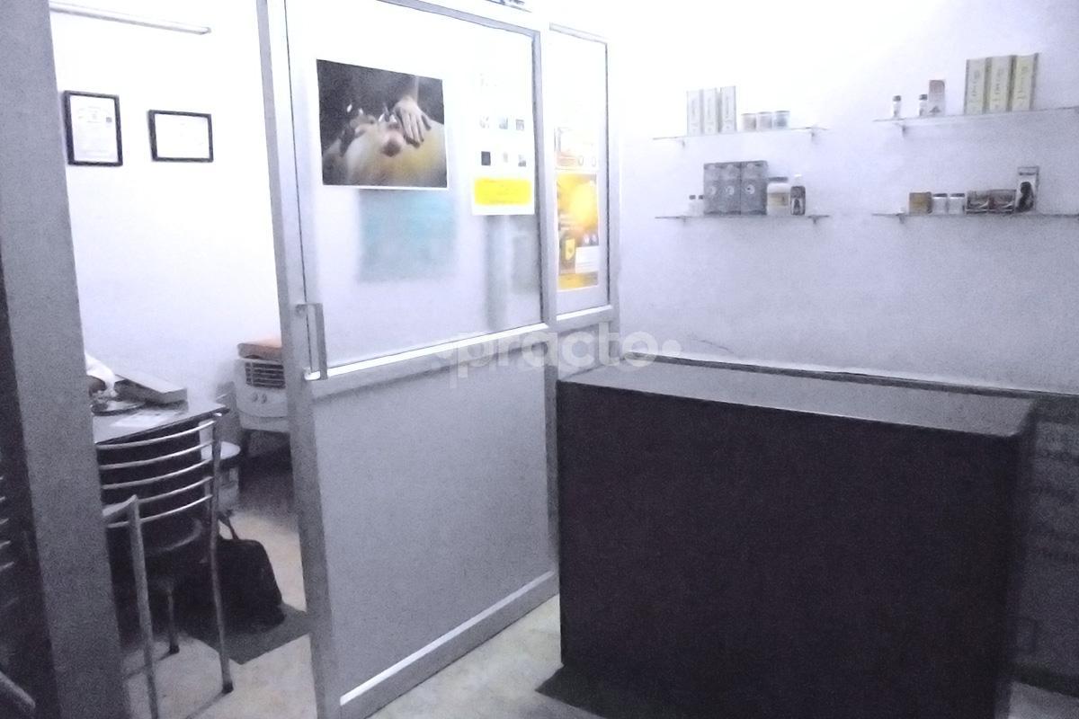 Reception at Dr. Farahi Unani & Hijama Clinic Vikas Nagar Lucknow