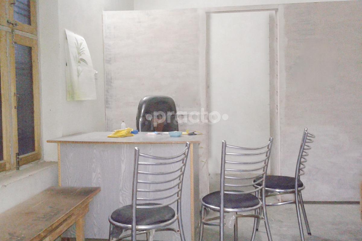 Waiting Area at Good Health Care Centre  Madiyaon Lucknow