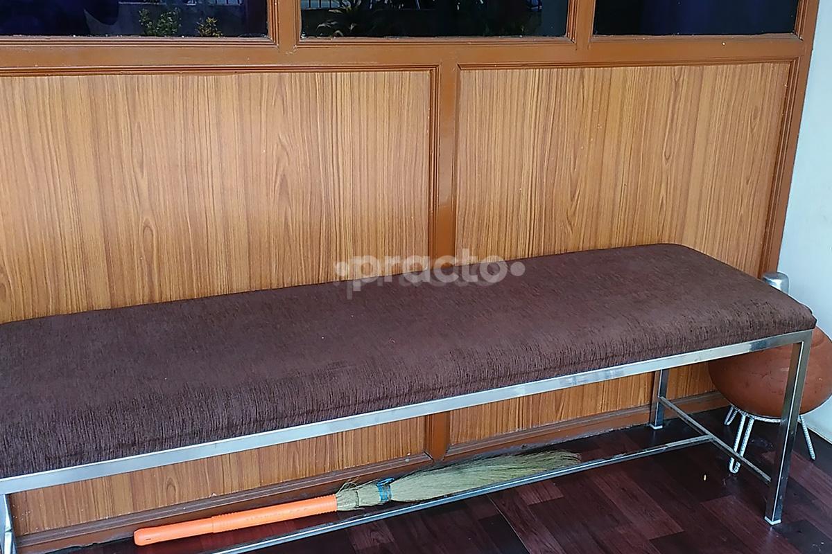 Waiting Area at Ekdant Dental Clinic Ayodhya Nagar Nagpur