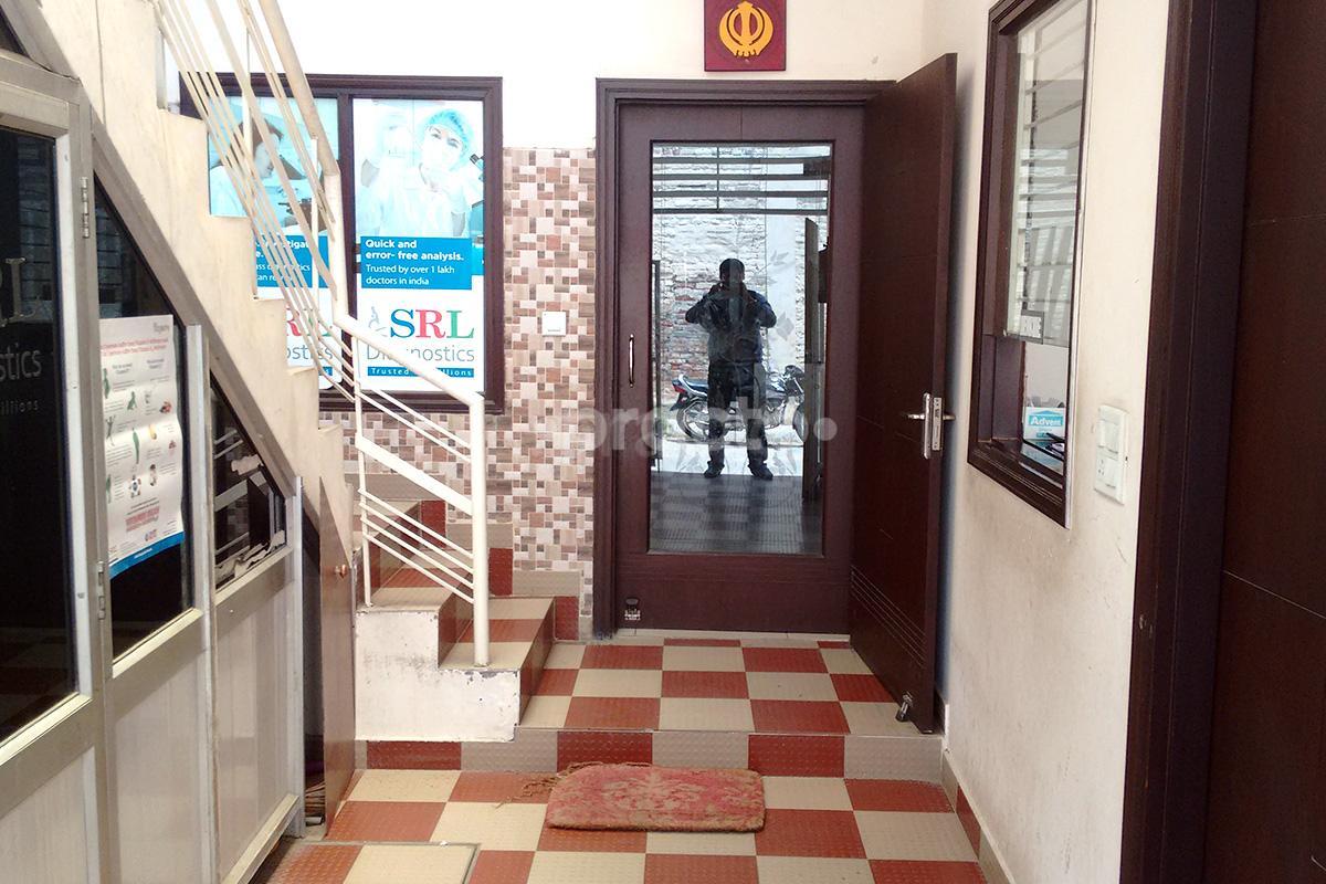 Entrance at Bhagat Clinic Jawaddi Taksal Ludhiana