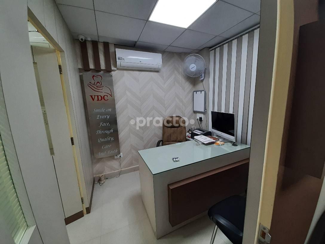 Consultation Room at SmyleXL Dental Clinic Ashiyana Lucknow