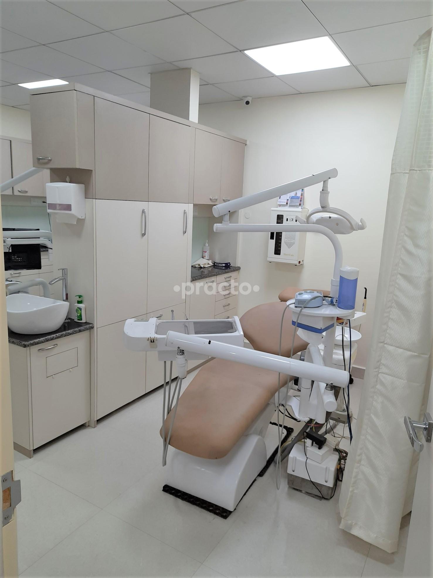 Operation Room at SmyleXL Dental Clinic Ashiyana Lucknow