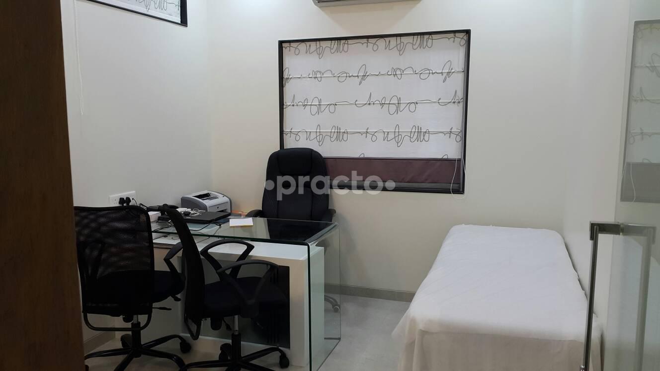 OPD/Ward at Skinsure Clinic Senapati Bapat Marg Pune