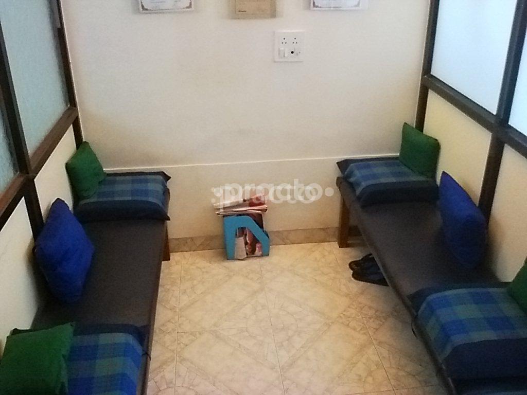 Waiting Area at Oberoi Dental Clinic Kings Circle Mumbai